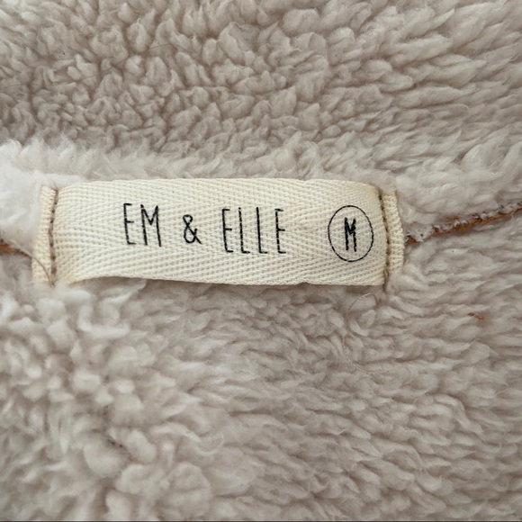 Sold❗️Corduroy Sherpa Lined Jacket - Picture 3 of 3